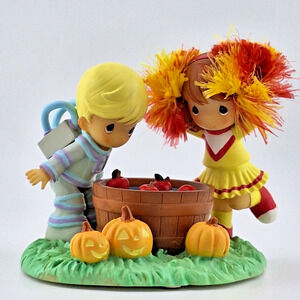 Precious Moments YOU'RE THE APPLE OF MY EYE Figurine Halloween Fun Collection